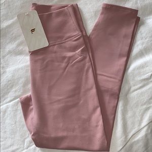 NWT Fabletics Leggings